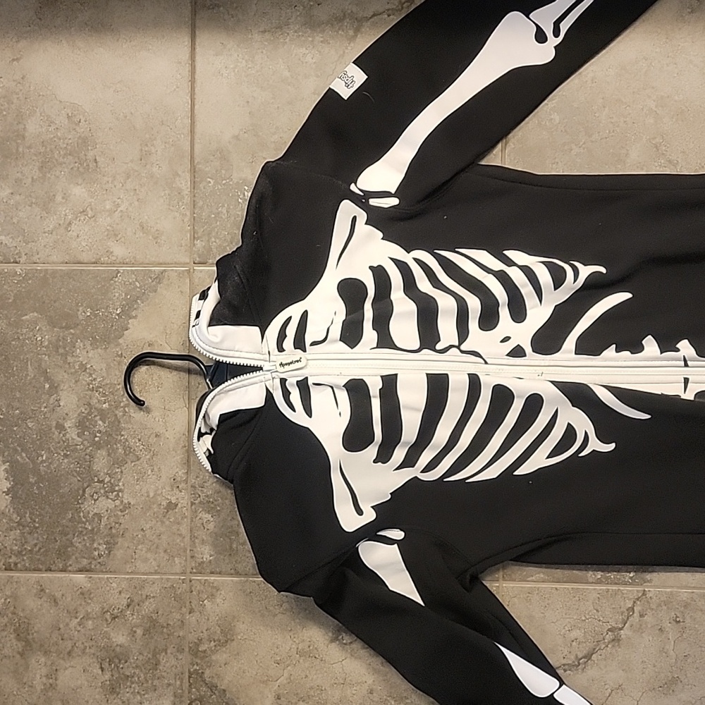Tipsyelves skeleton suit - Picture 3 of 4